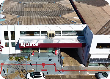 Área de musculação da Ajuste
